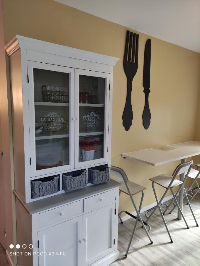 Appartement Au bord de l'eau à Joux Extérieur photo